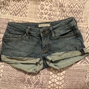 bullhead denim shorts